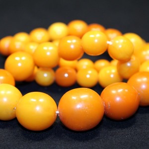 Antique natural baltic amber necklace